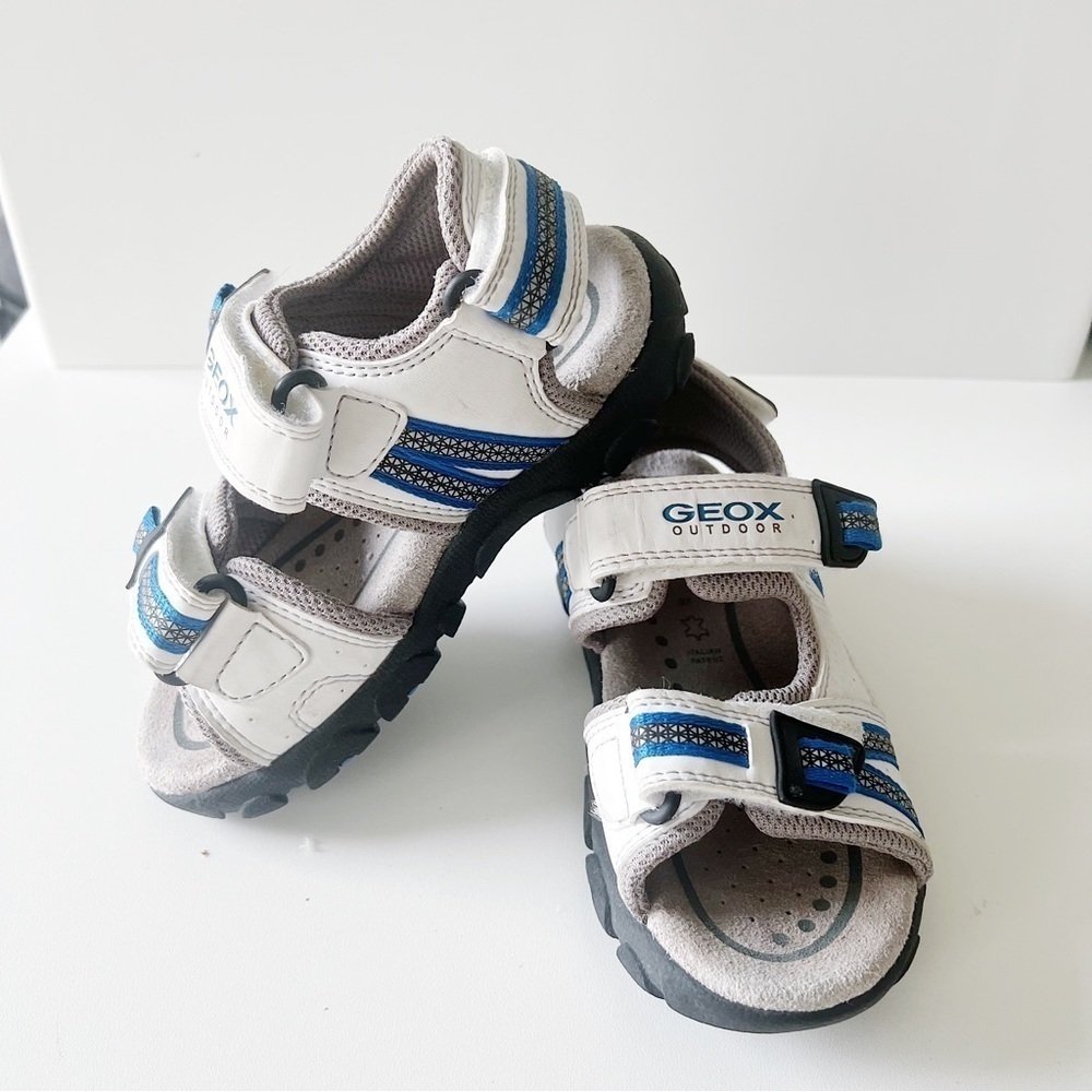 GEOX Boys White Open Toe Sandal sz. US-10, EUR- 27